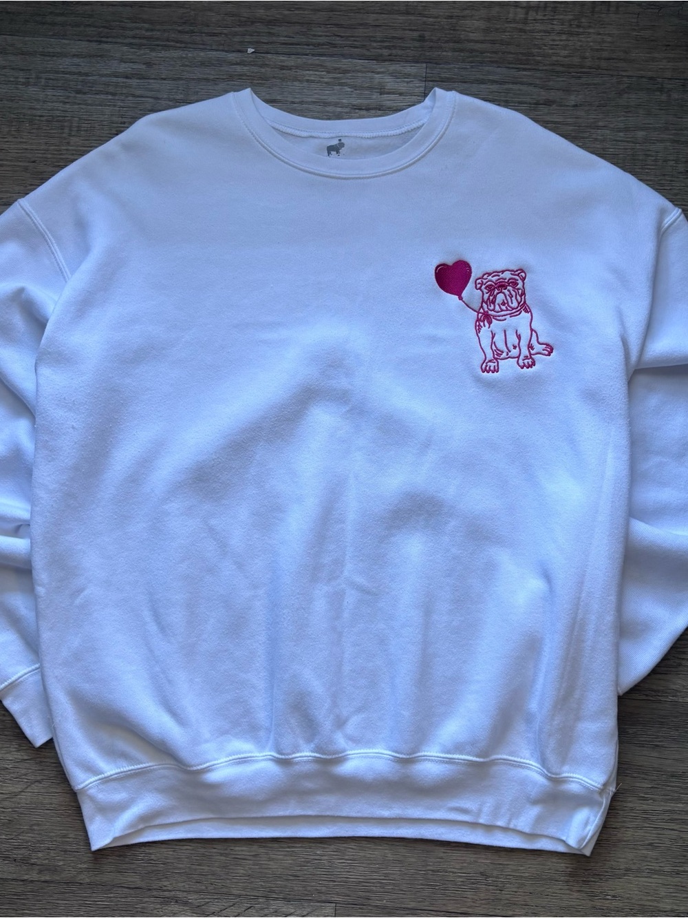 Bulldog Lover White Women's Crewneck Sweatshirt Pink Dog Heart Embroidery Sz L